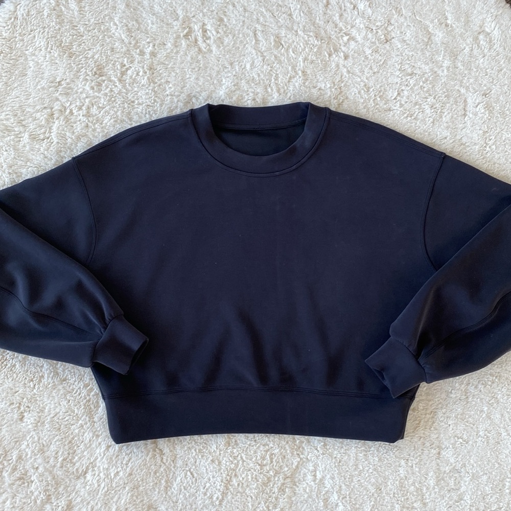 ❤️ Lululemon Perfectly Oversized Cropped Crew Black Size 8 NWOT